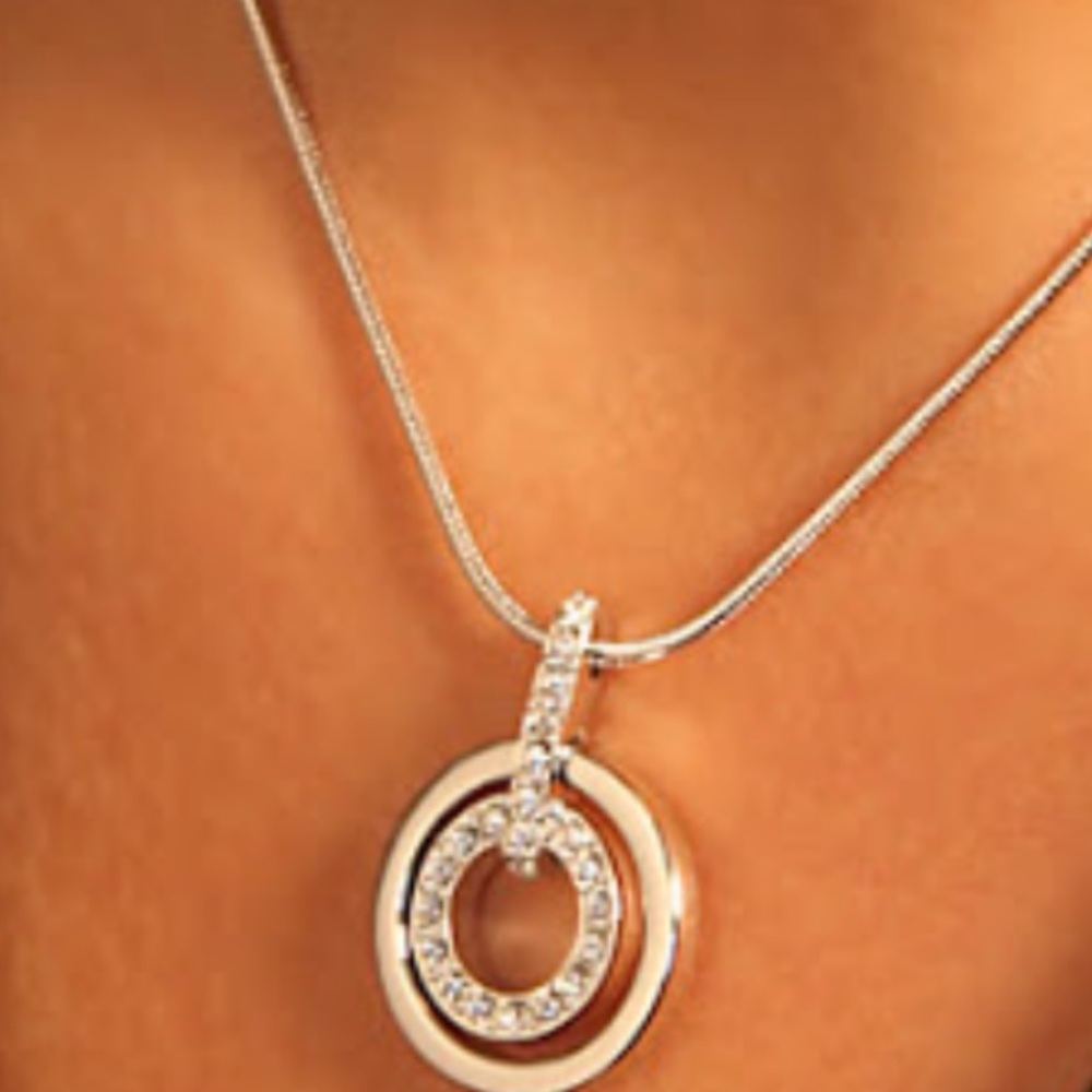 Swarovsky crystal pendant necklace